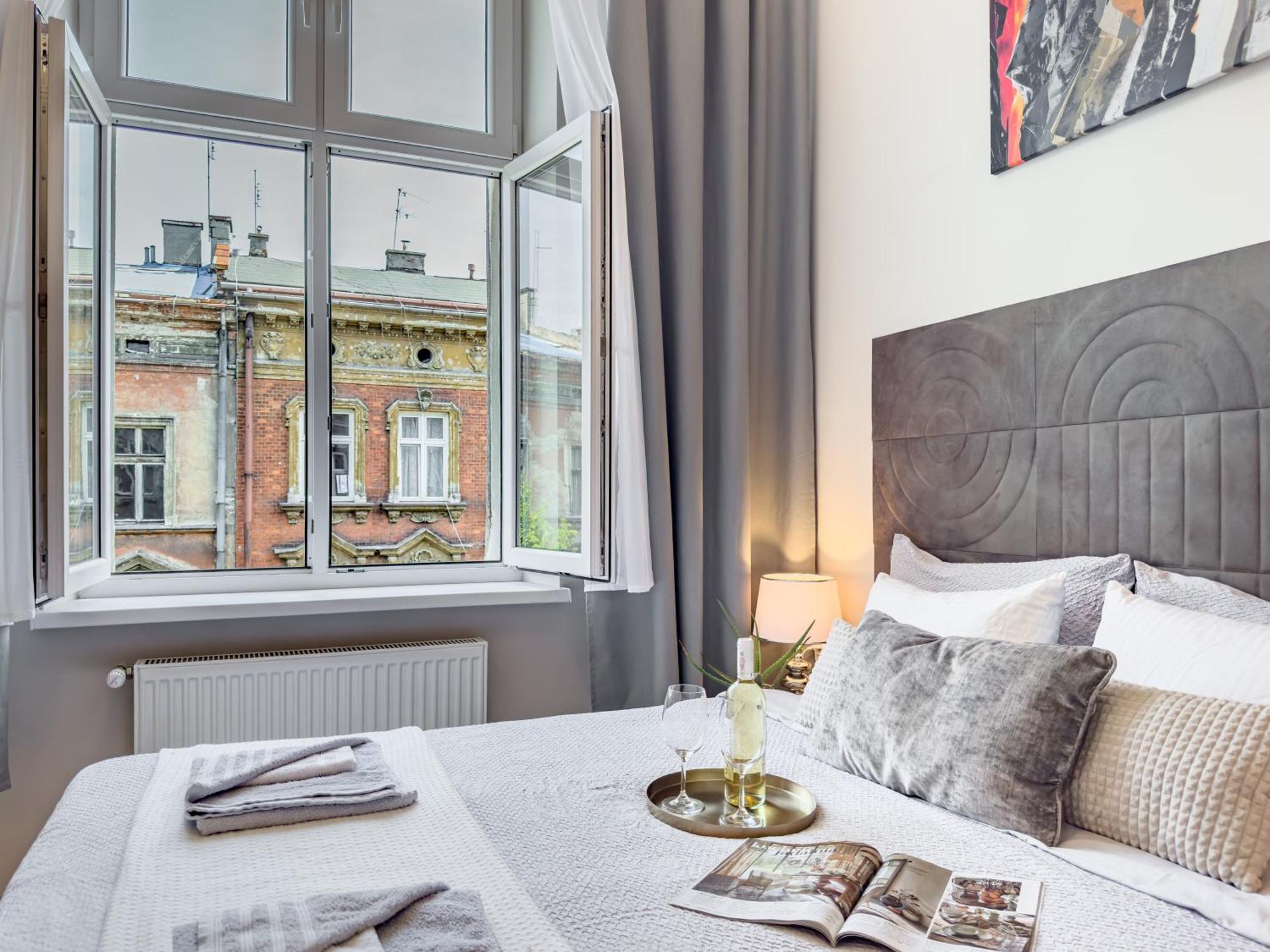 Apartament Queen W Sercu Krakowskiego Kazimierzaアパートメント エクステリア 写真